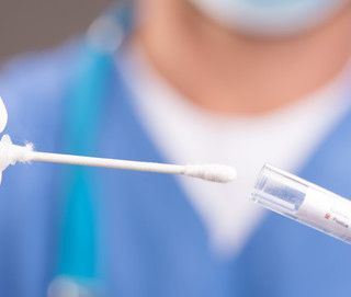 Tamponi, in Lombardia offerta potenziata: in Ats Insubria oltre quattromila test in più a settimana