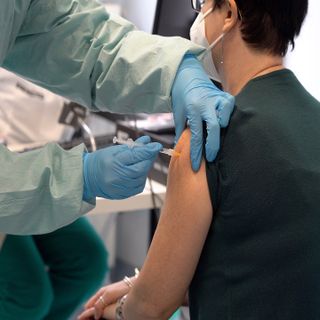 Vaccinazioni anti-Covid: oltre 17mila quarte dosi somministrate, 80mila prenotazioni