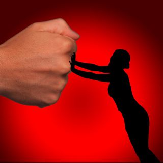 Cassano Magnago: in marcia contro la violenza sulle donne