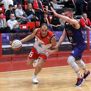 Legnano Basket Knights, vittoria schiacciante su Varese