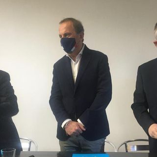 Antonelli con La Russa e Nardi. Sotto, Gualandris, Tovaglieri e Speroni (Lega)