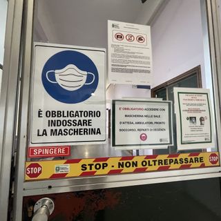 Le mascherine &quot;resistono&quot; all'ospedale di Busto