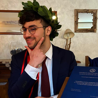Matteo si era laureato e voleva lavorare nella farmacia di famiglia dedicandosi ai fagnanesi - foto dalla pagina della farmacia