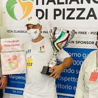 In ordine di foto i primi tre classificati: Passannante, Malerba e D'Alessandro. Garofalo e Strafile (primo e secondo) nella categoria &quot;gluten free&quot;