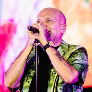 foto dal profilo ufficiale Fb di Max Pezzali