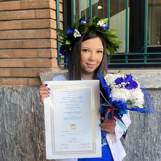 Michela Scandroglio e il suo diploma di laurea