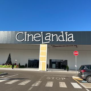 Apre oggi il primo multisala di Busto