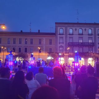 Lutto per monsignor Livetti, rinviata la notte bianca di Busto