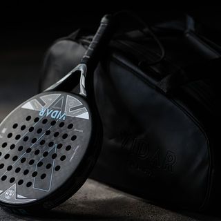 «Egregio sindaco, non mi arrampico sugli alberi ma sono contrario ai campi da padel»