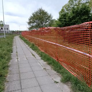 Busto, petizione online per dire no ai campi da padel e calcetto: «Salviamo l’area verde»