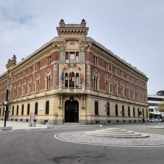 Legnano, anche l’ufficio Istruzione a Palazzo Malinverni