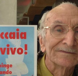 La foto del maestro usata dal figlio per il manifesto di commiato