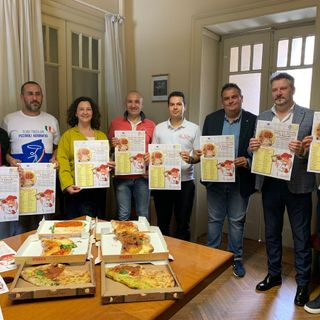La pizza è una festa. E la &quot;Busto&quot; torna a farsi gustare
