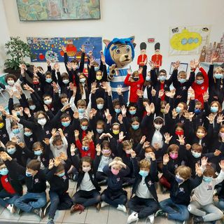 «Yes, Pro Patria!».  I bambini si scaldano con la mascotte