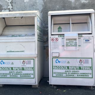 Dove vanno abiti, stracci, scarpe? Non è un giallo (ma neanche il sacco azzurro)