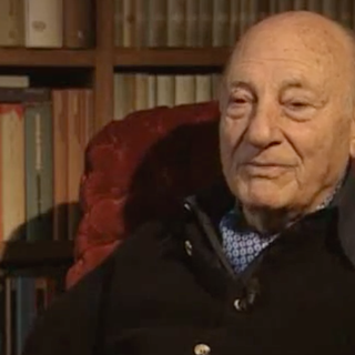 Raffaele La Capria durante un'intervista tv sulla Rai
