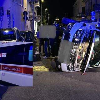Auto si ribalta, paura a Busto Arsizio