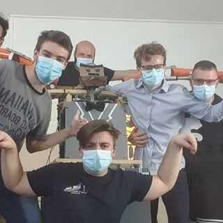 Gli studenti del Facchinetti col professor Pagani