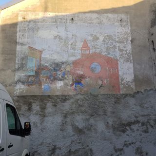 A Sacconago eccesso di zelo nella pulizia al vecchio oratorio: via metà degli storici murales