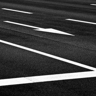 Segnaletica orizzontale, occhio alla sosta a Castellanza