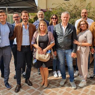 L'onorevole Sofo con esponenti e candidati di Fratelli d'Italia