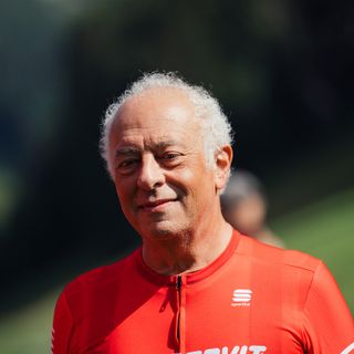 Il presidente Alberto Sorbini e sotto Tadej Pogačar – UAE Team Emirates