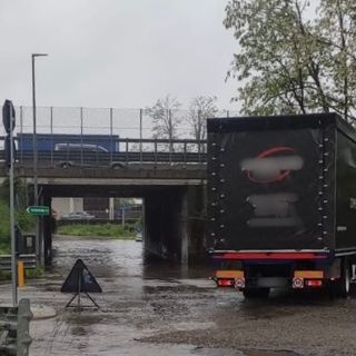 FOTO. Allagato il sottopasso della zona industriale di Cassano-Gallarate