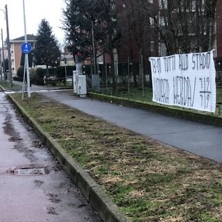 Pro Patria-Novara, a Busto spuntano tanti striscioni… sopra le righe