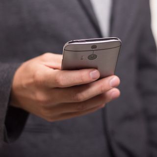Raccolta firme a Sant'Edoardo contro la nuova torre 5G