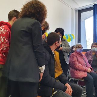 L’Isis Facchinetti di Castellanza accoglie Mycola, fuggito dalla guerra: «Non sei solo»