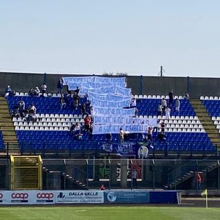Gli ultras e la protesta degli striscioni nemmeno un mese fa