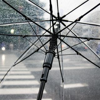 Il maltempo non molla la presa sulla Lombardia, ma la situazione è sotto controllo