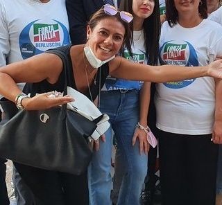 Anche Giusy Versace lascia Forza Italia. Fu eletta nel collegio di Varese