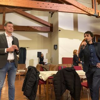 Immagini della serata: Zappamiglio con Castiglioni, poi con Salini, con gli amministratori della Valle e con i vertici di Mondodomani