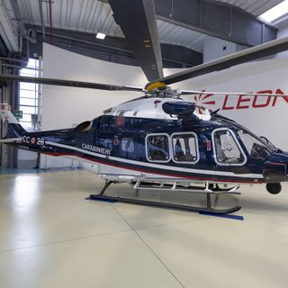 Leonardo: consegnato all'Arma dei Carabinieri un elicottero AW169M nell'ambito del programma di modernizzazione della flotta elicotteristica