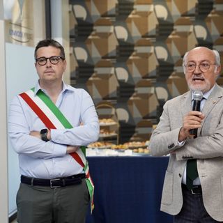 Il sindaco di Gallarate, Andrea Cassani, con Ugo Riba, presidente e fondatore del Gruppo Cidimu