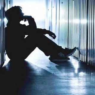 Le cause della dipendenza negli adolescenti: seminario gratuito per famiglie, educatori e docenti