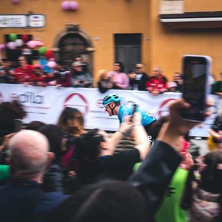 (foto dalla pagina Facebook di Eolo-Kometa Cycling Team)