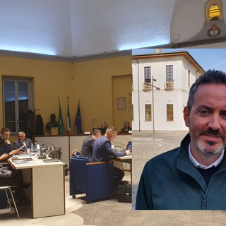 La sala consiliare e, nel riquadro, Paolo Geminiani