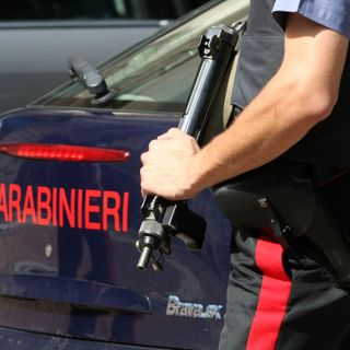 Aveva sulle spalle dodici condanne per furti e truffe, 31enne arrestata dai carabinieri di Laveno Mombello
