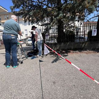 Omicidio suicidio di Angera: verrà eseguita l'autopsia. Proseguono le indagini dei carabinieri su arma e movente