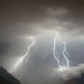 Nelle prossime ore possibile forte maltempo: doppia allerta per temporali forti e rischio idrogeologico