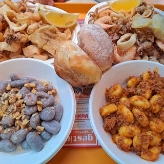 A Cunardo tutto pronto per la Festa della Patata: in preparazione quattordici quintali del gustoso tubero e due di gnocchi