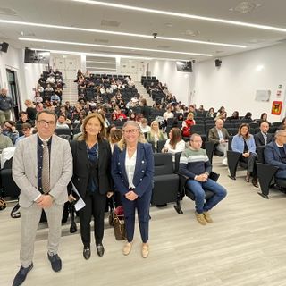 L’Università dell'Insubria accoglie le matricole di Infermieristica: «Nella cura dei malati, siete voi che fate la differenza»