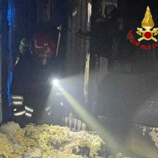 L'incendio nell'abitazione di Cairate