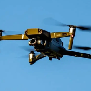 Furto in villetta dei ladri "tecnologici": usano il drone per controllare gli inquilini