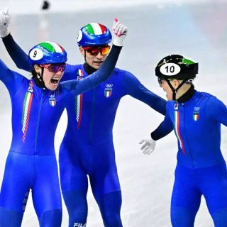 Milano-Cortina: Italia d’oro nello short track, Arianna Fontana nella leggenda