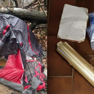 Minaccia di aggredire gli agenti con un machete, pusher arrestato nei boschi della droga