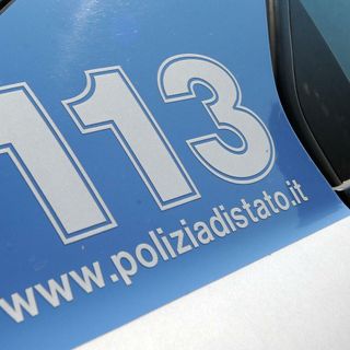 Milano, colpito con venti coltellate alla schiena per strada: grave un 55enne