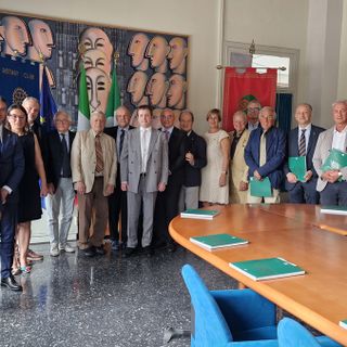 Diciassettemila euro di contributi per gli studenti: la donazione dei Rotary del Seprio alla neonata Fondazione per l’Università dell’Insubria